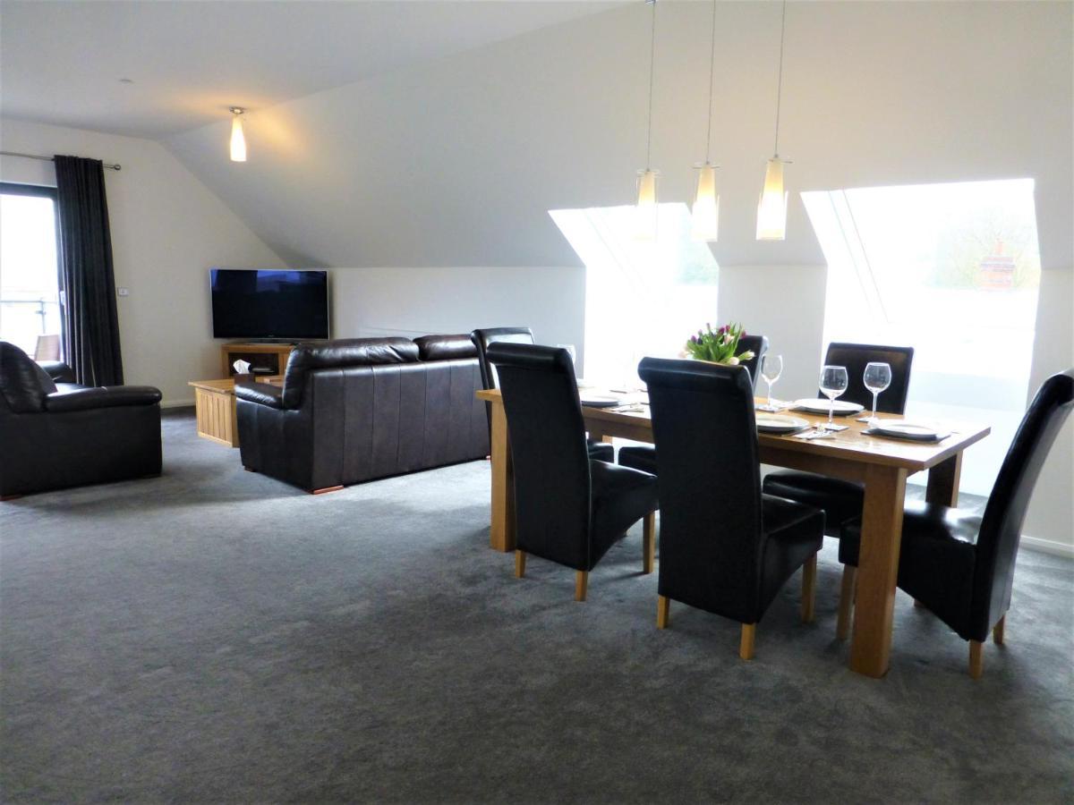 Gerycastell Luxury Holiday Apartment With Stunning Views & Ev Station Point Кармартен Екстер'єр фото